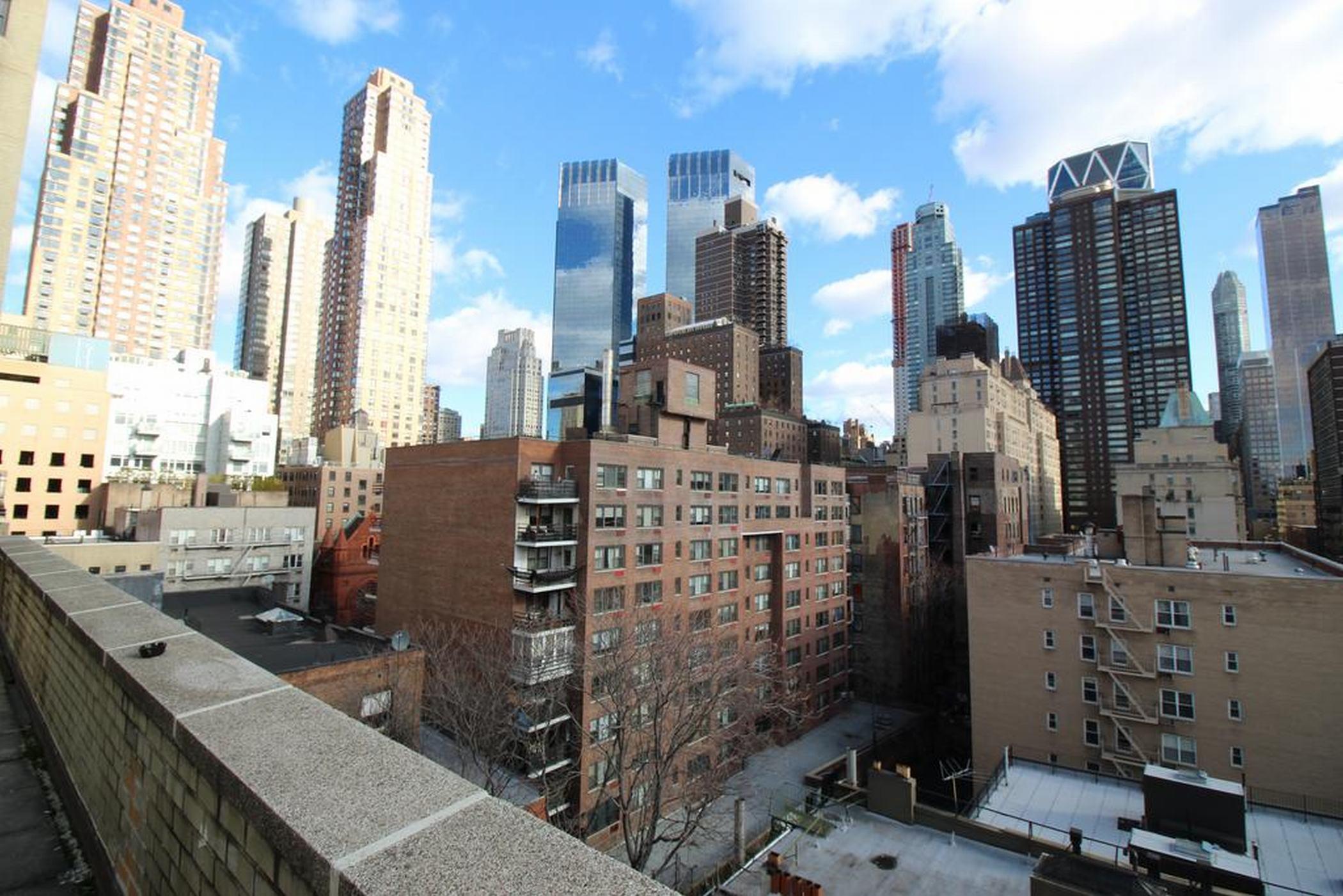 The Watson Hotel New York Bagian luar foto