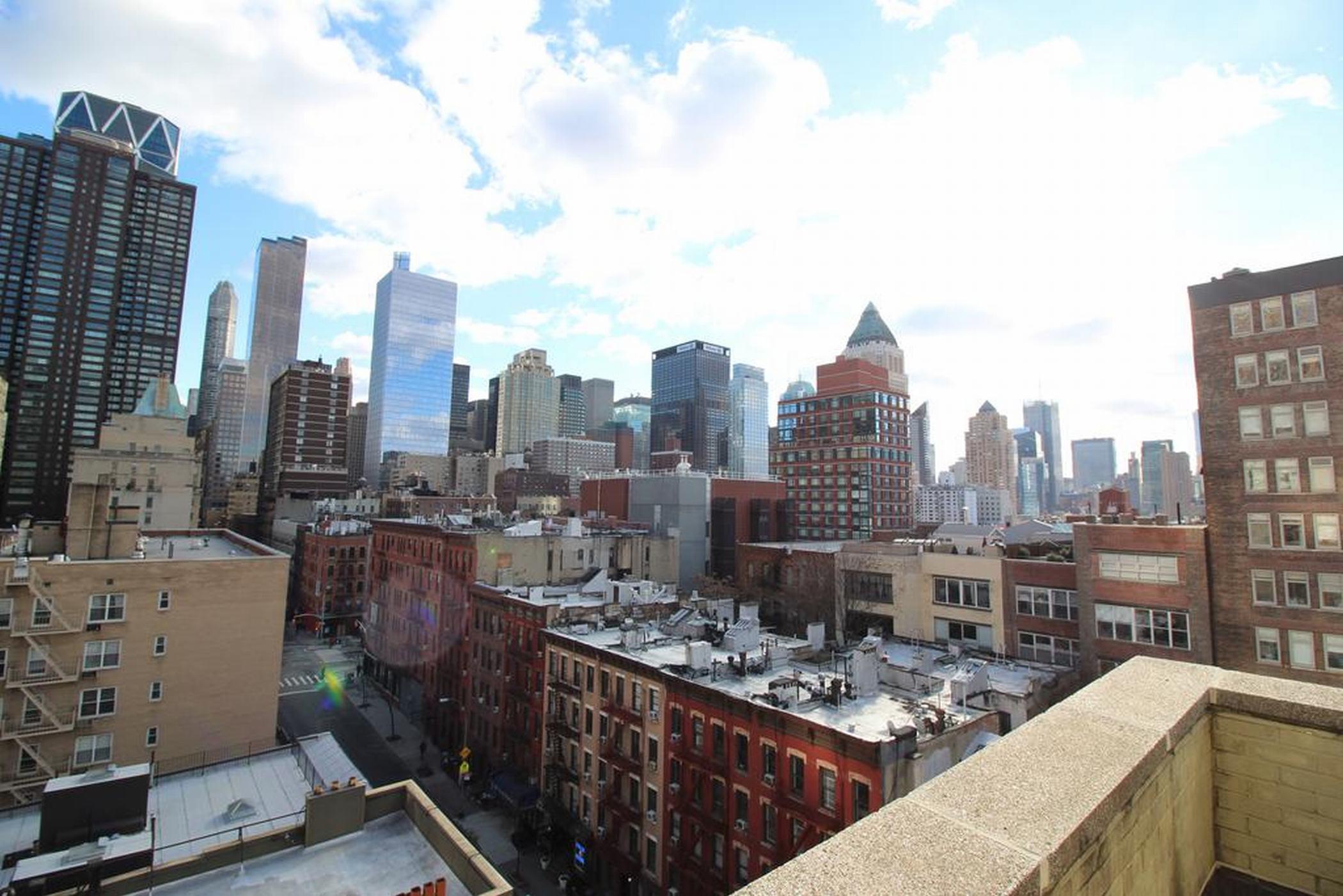 The Watson Hotel New York Bagian luar foto