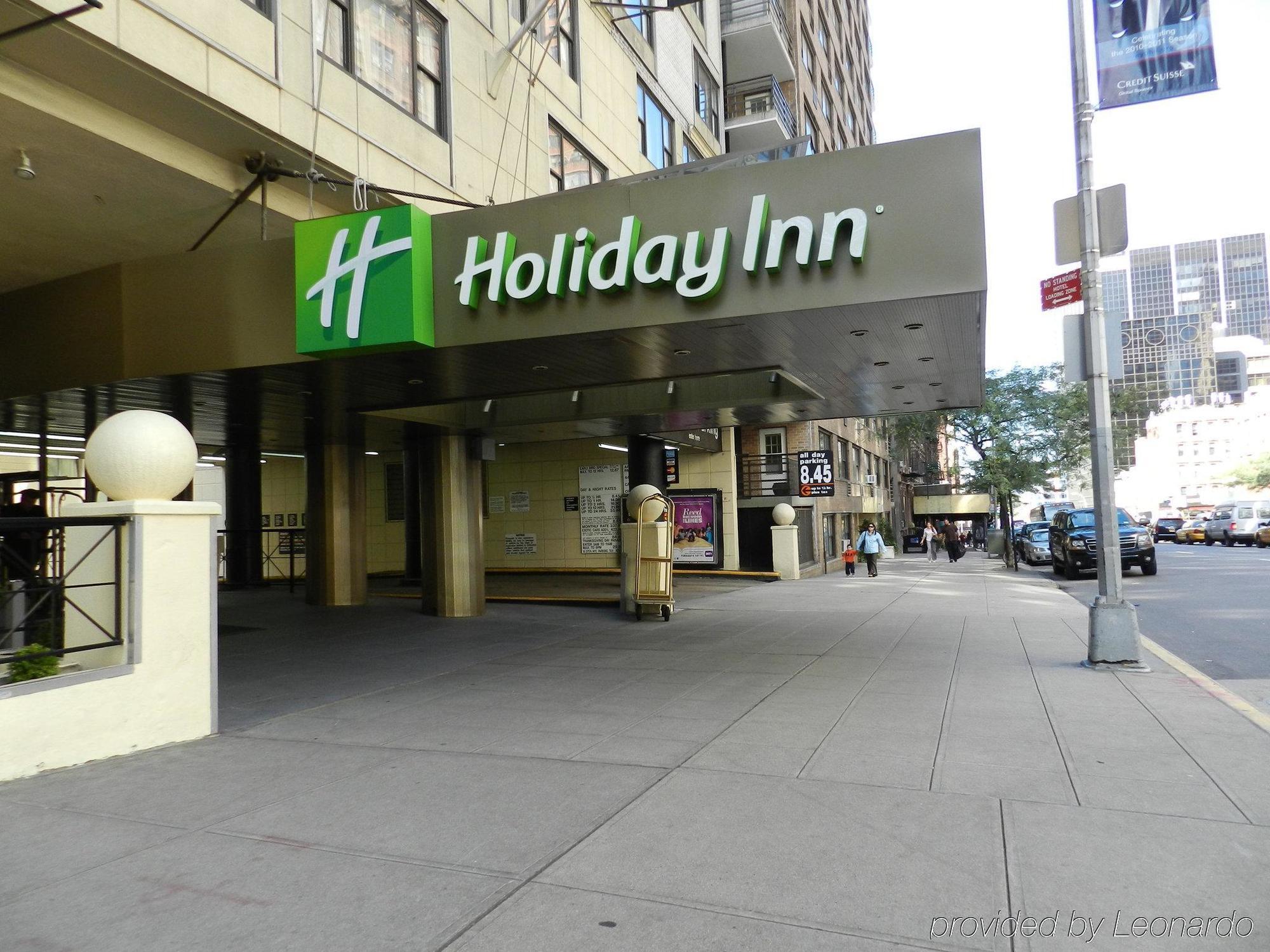 The Watson Hotel New York Bagian luar foto