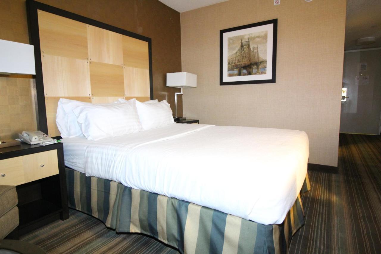 The Watson Hotel New York Bagian luar foto
